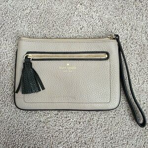 Kate Spade Chester Street Tinie Wristlet Almond/Black classic